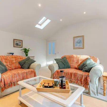 2 Bed In Oc-t34608 Vakantiehuis *
