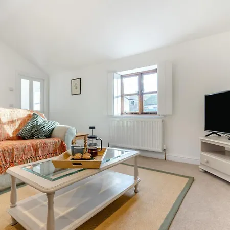 2 Bed In Oc-t34608