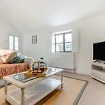 2 Bed In Oc-t34608