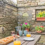 2 Bed In Oc-t34608 Holiday home *